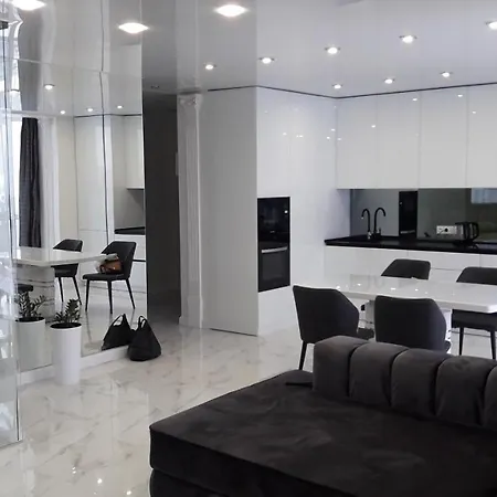 Apartment Mayak New